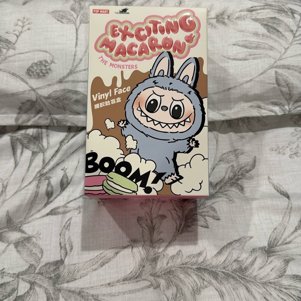 Exciting Macaron Vinyl Face Figure- sesame bean - Picture 2 of 4
